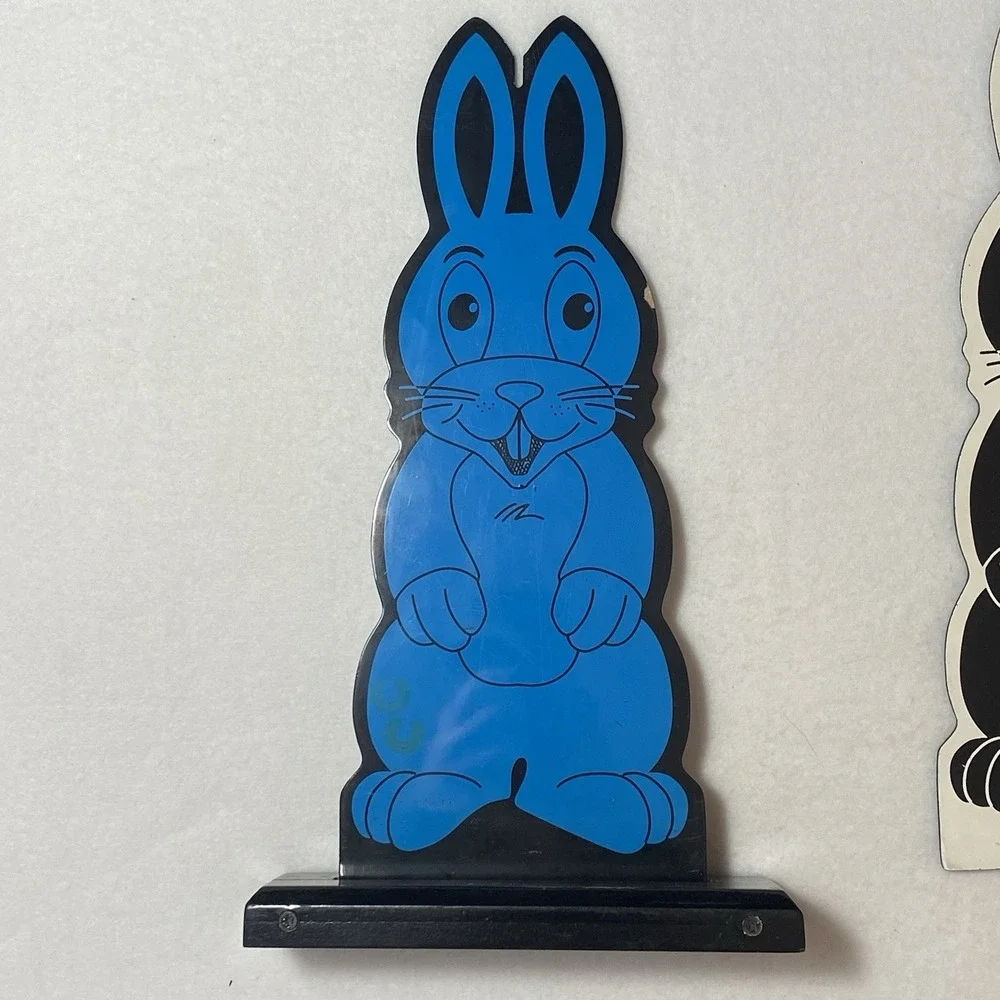 Mak Magic Hip Hop Rabbit Trick Hippity Vintage Red Black White Blue Yellow
